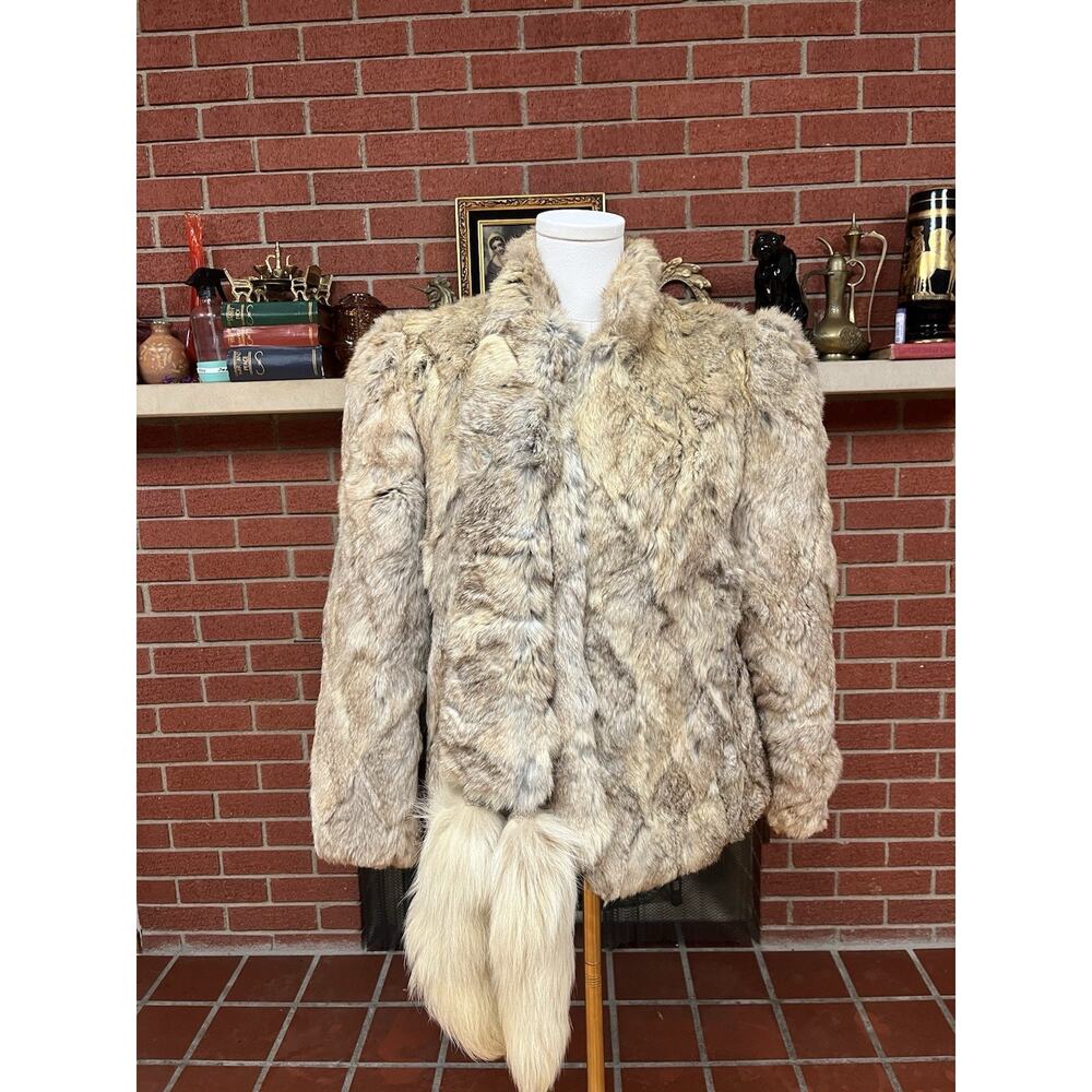 Luxurious Natural Fox Fur Coat - Beige